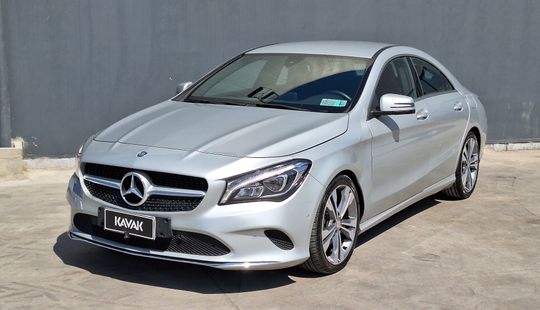 Mercedes Benz • Clase CLA