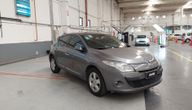 Renault Megane Iii 2.0 PRIVILEGE TN MT Hatchback 2011