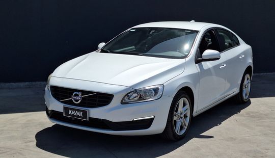 Volvo • S60