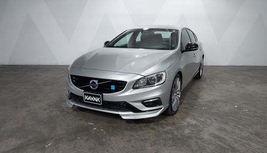 Volvo • S60