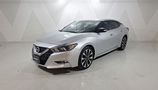 Nissan • Maxima