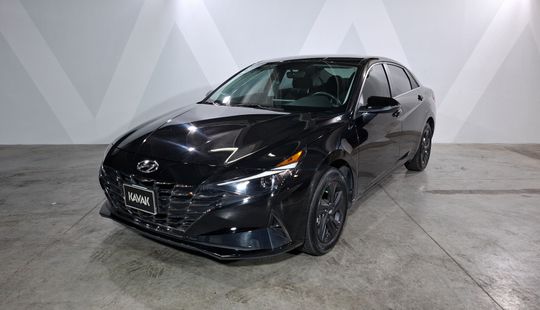 Hyundai • Elantra