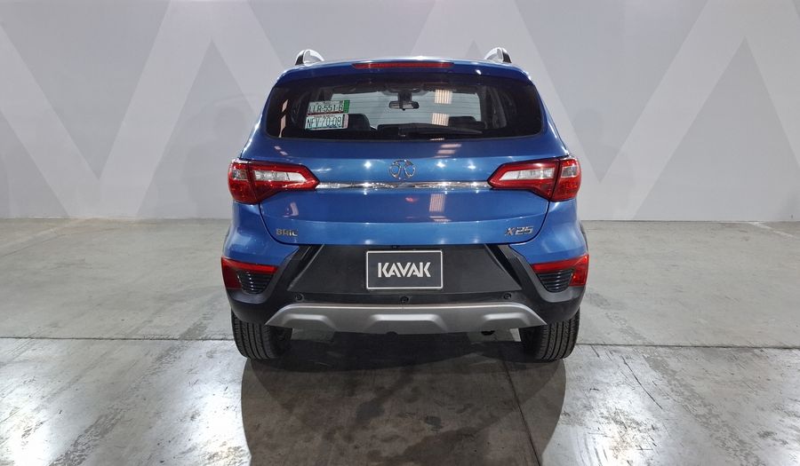 Baic X25 1.5 TOP AUTO Suv 2019