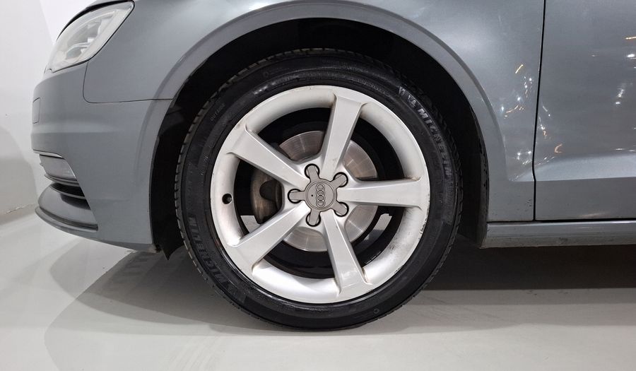 Audi A3 1.4 TFSI ATTRACTION S TRONIC Sedan 2015