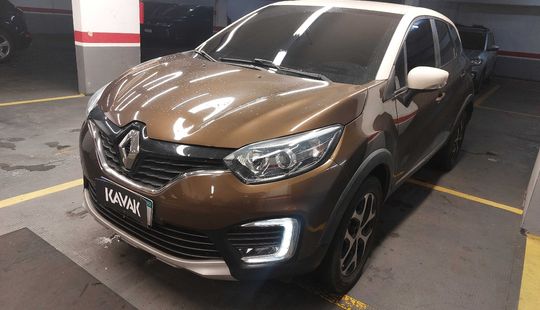 Renault • Captur