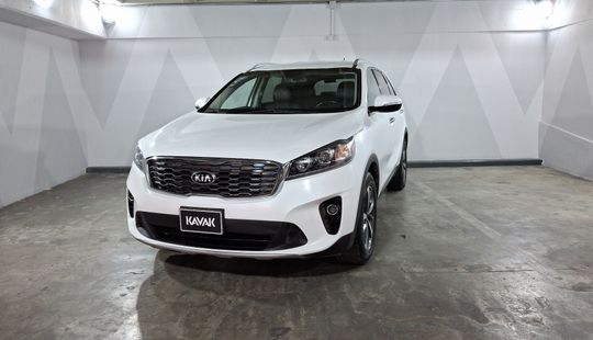 Kia • Sorento