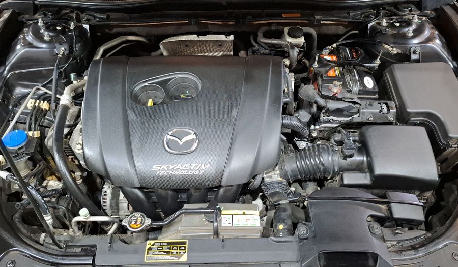 Mazda 3 2.5 SEDÁN S TA Sedan 2014