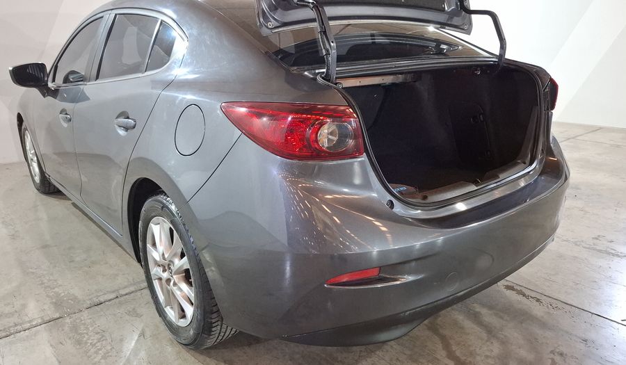 Mazda 3 2.5 SEDÁN S TA Sedan 2014