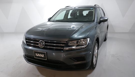 Volkswagen • Tiguan