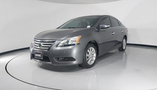 Nissan • Sentra