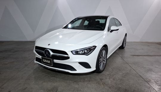 Mercedes Benz • Clase CLA