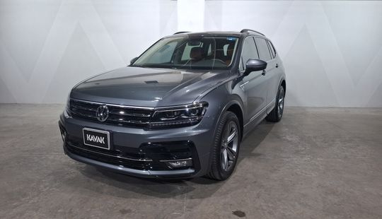 Volkswagen • Tiguan