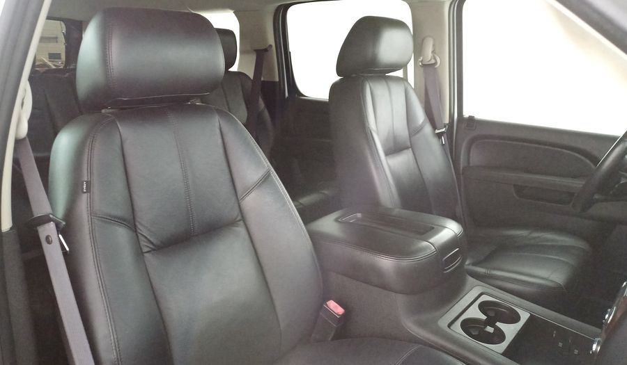 Chevrolet Suburban 5.3 B PIEL DVD Suv 2012