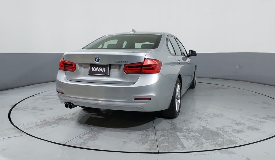 Bmw Serie 3 2.0 320IA Sedan 2016