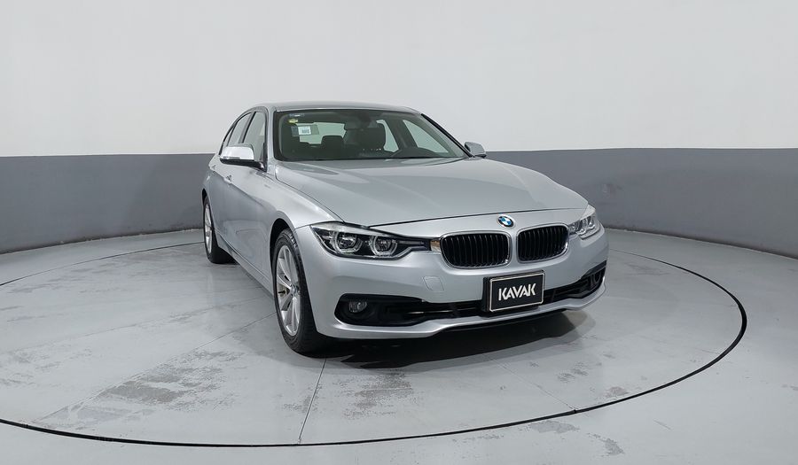 Bmw Serie 3 2.0 320IA Sedan 2016