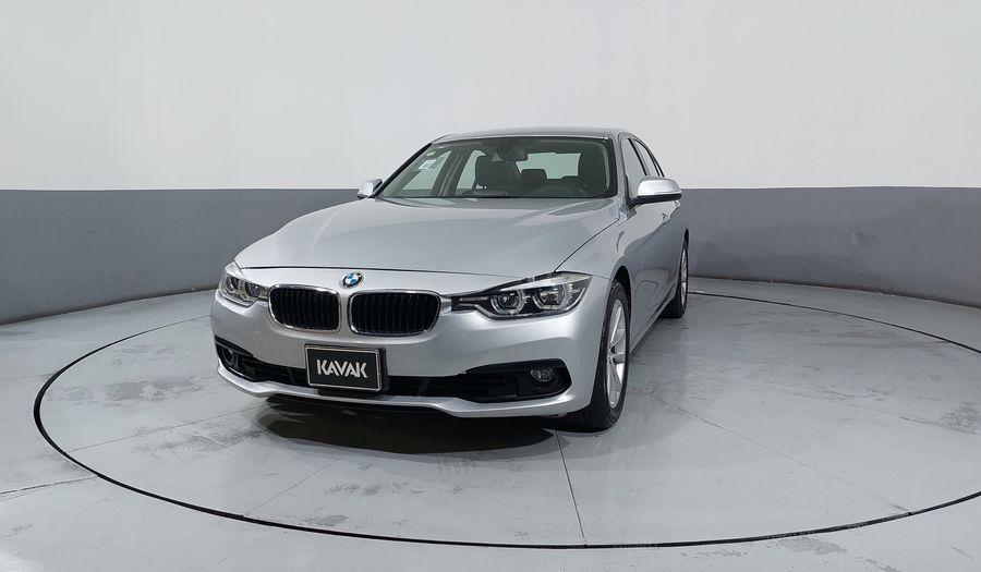 Bmw Serie 3 2.0 320IA Sedan 2016