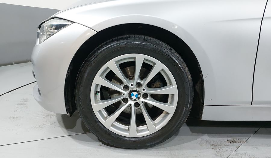 Bmw Serie 3 2.0 320IA Sedan 2016