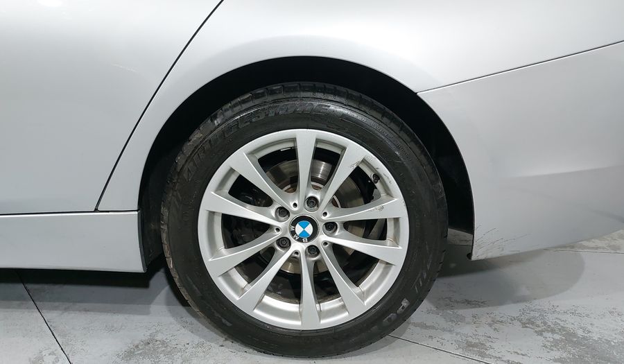 Bmw Serie 3 2.0 320IA Sedan 2016