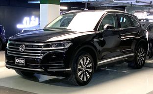 Volkswagen • Touareg