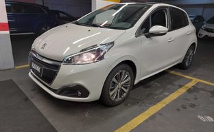 Peugeot • 208