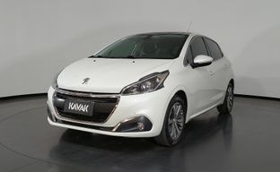 Peugeot • 208