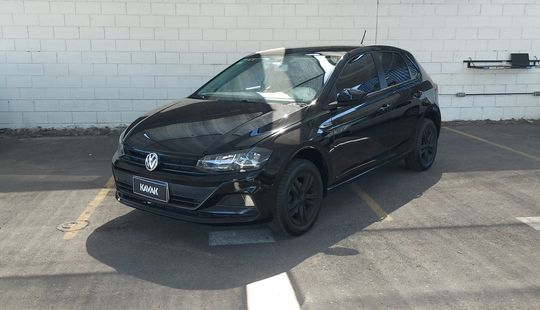 Volkswagen • Polo