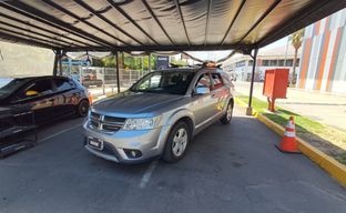 Dodge • Journey