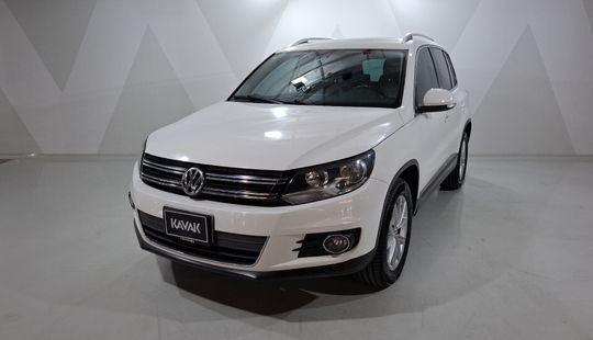 Volkswagen • Tiguan