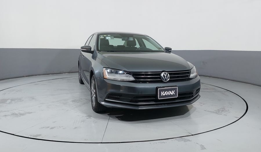 Volkswagen Jetta 2.5 TRENDLINE TIP. Sedan 2017