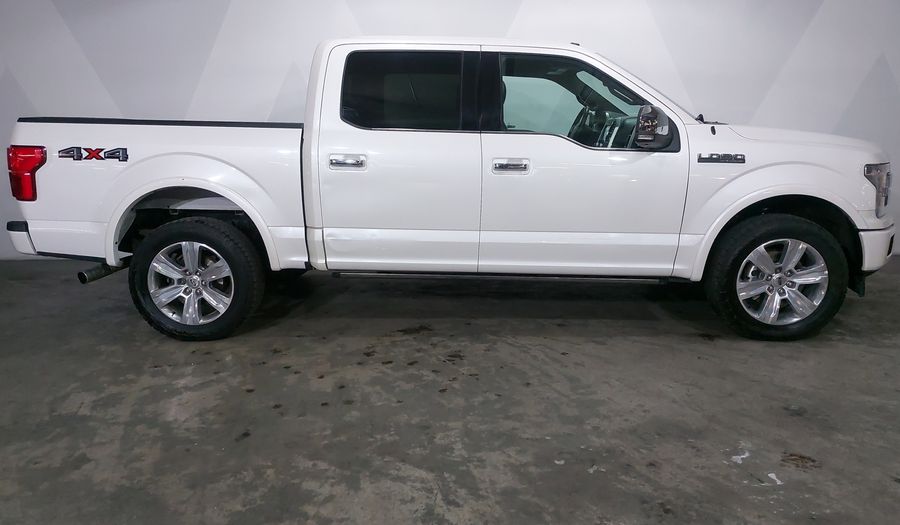 Ford Lobo 3.5 LOBO ECOBOOST PLATINUM CREW CAB 4WD Pickup 2018