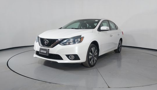 Nissan • Sentra