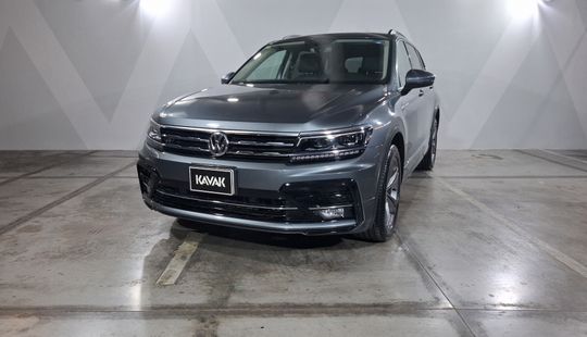 Volkswagen • Tiguan