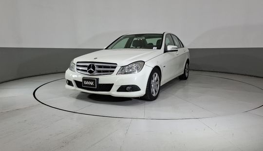 Mercedes Benz • Clase C