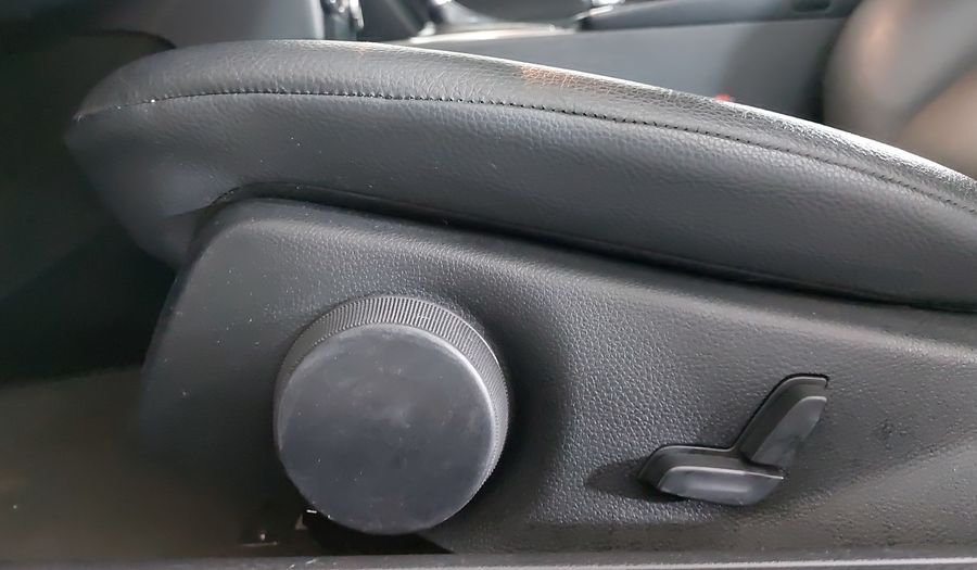Mercedes Benz Clase C 1.8 180 CGI AT Sedan 2012
