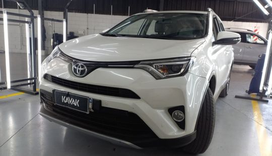 Toyota • RAV4