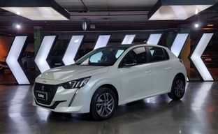 Peugeot • 208