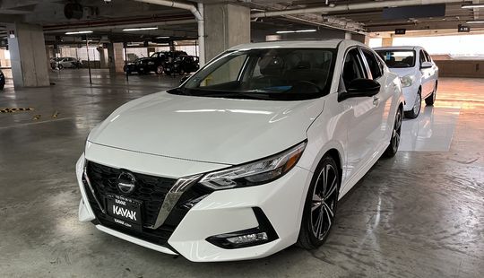 Nissan • Sentra