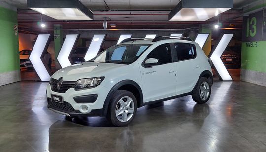 Renault • Sandero Stepway