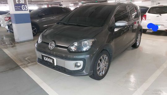 Volkswagen • Cross Up