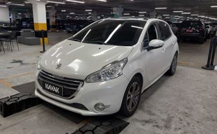 Peugeot • 208