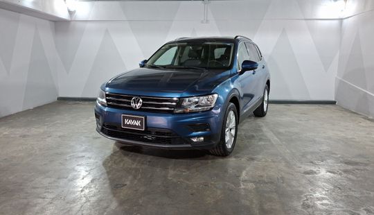 Volkswagen • Tiguan