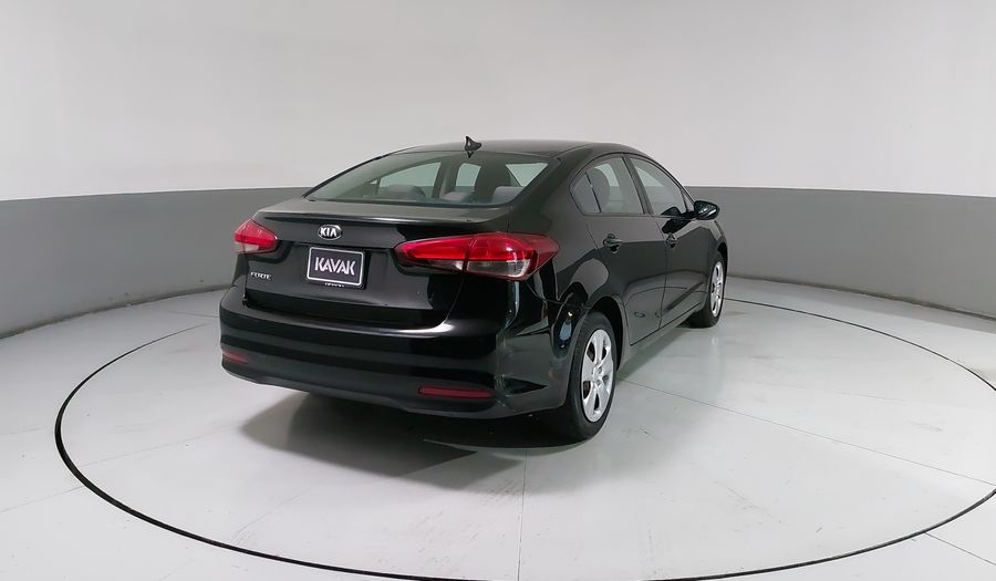 Kia Forte 2.0 LX MT Sedan 2017