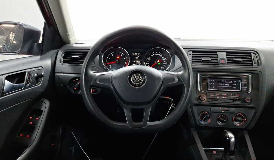 Volkswagen Jetta 2.0 TIPTRONIC Sedan 2015