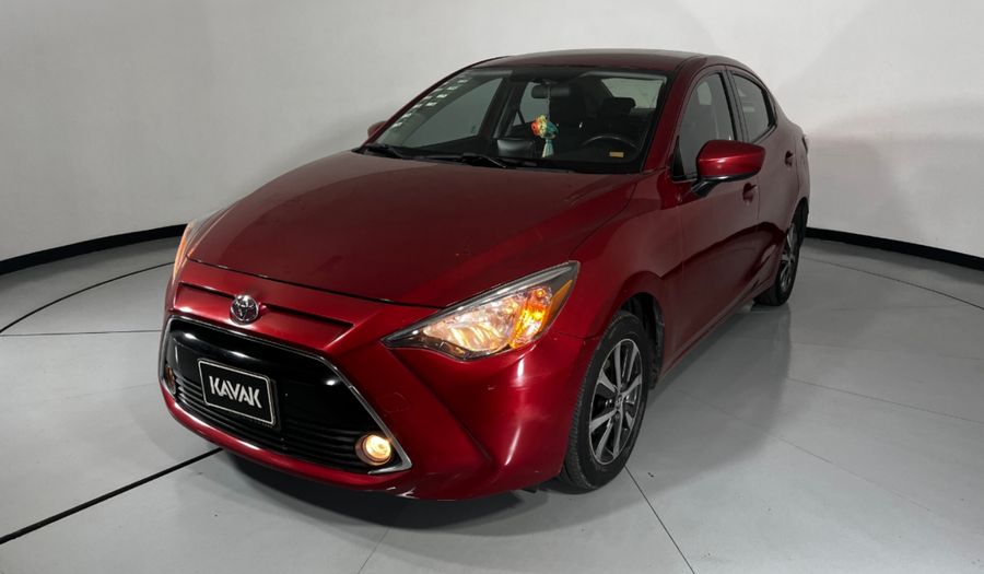 Toyota Yaris 1.5 R XLE AT Sedan 2017