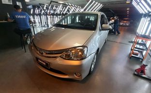 Toyota • Etios