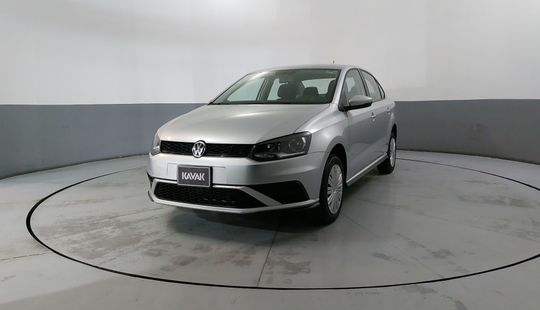 Volkswagen • Vento