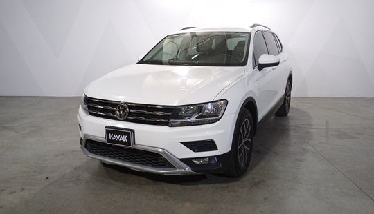 Volkswagen • Tiguan