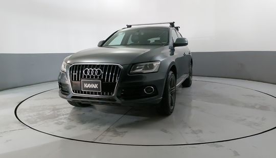 Audi • Q5