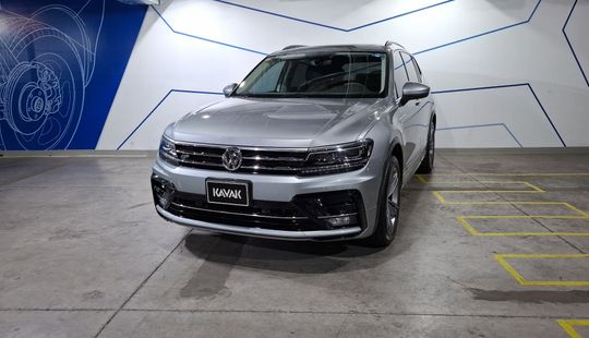 Volkswagen • Tiguan