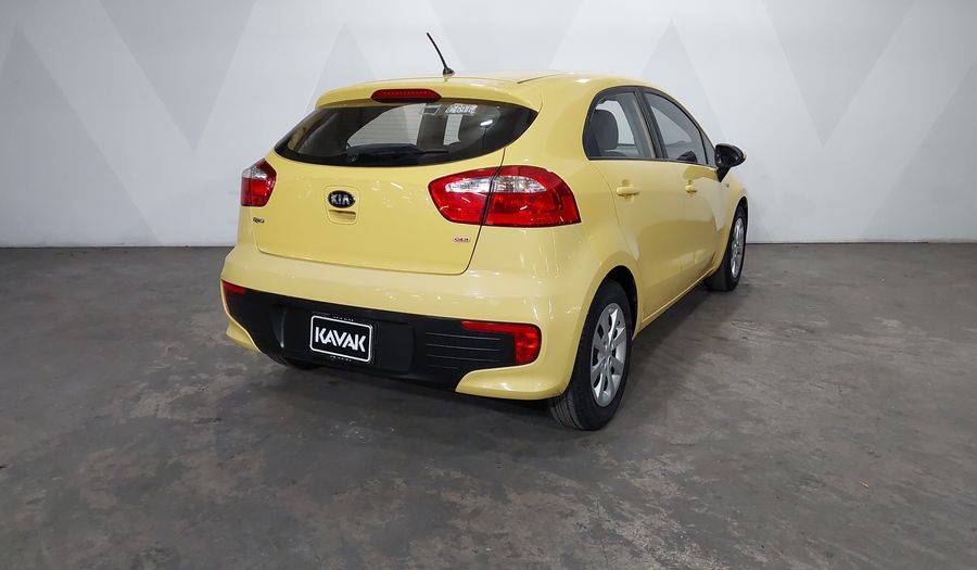 Kia Rio 1.6 LX MT Hatchback 2017